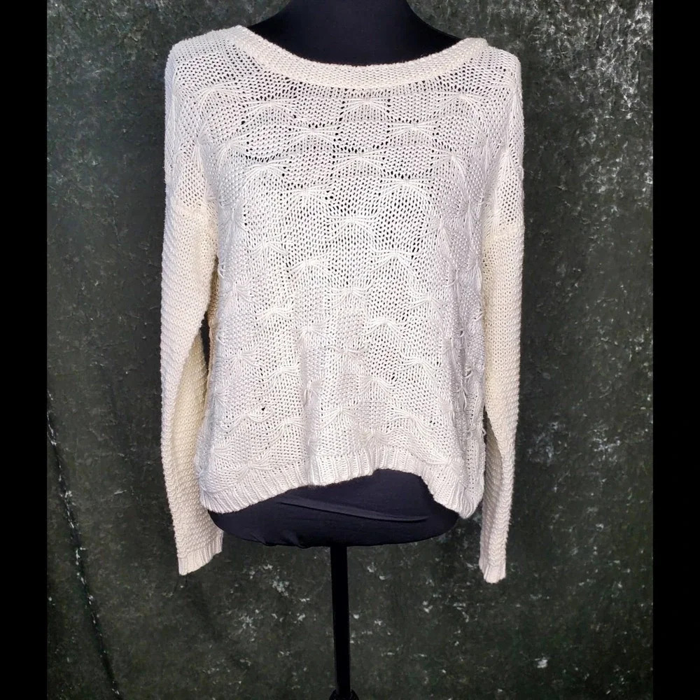 Jessica Simpson Knit‎ Cream Sweater W/ Bows at Back